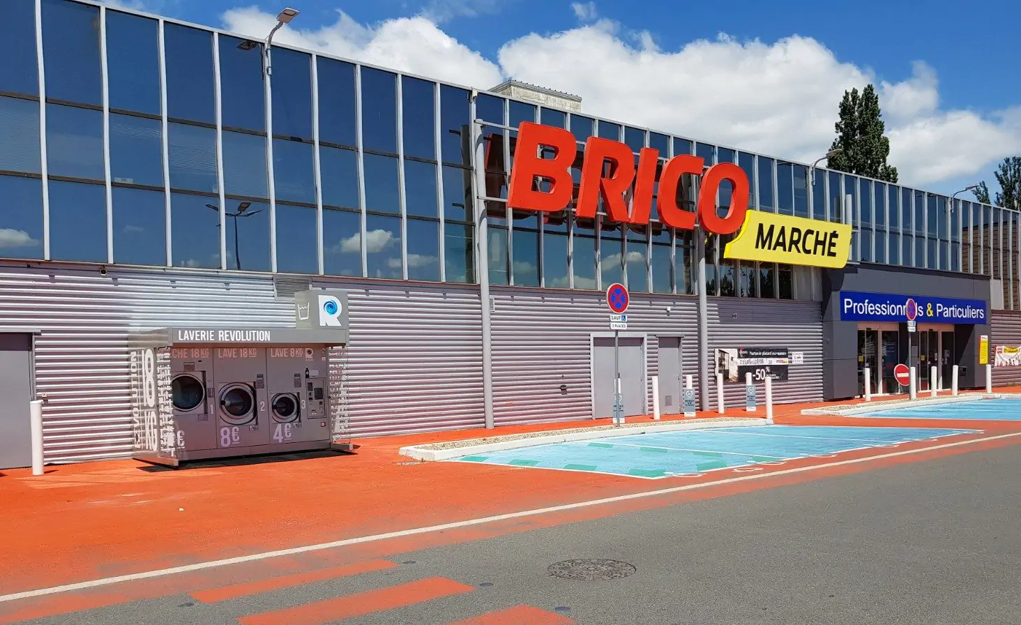 Bricomarché-à-Avermes-e1640769151548.jpg