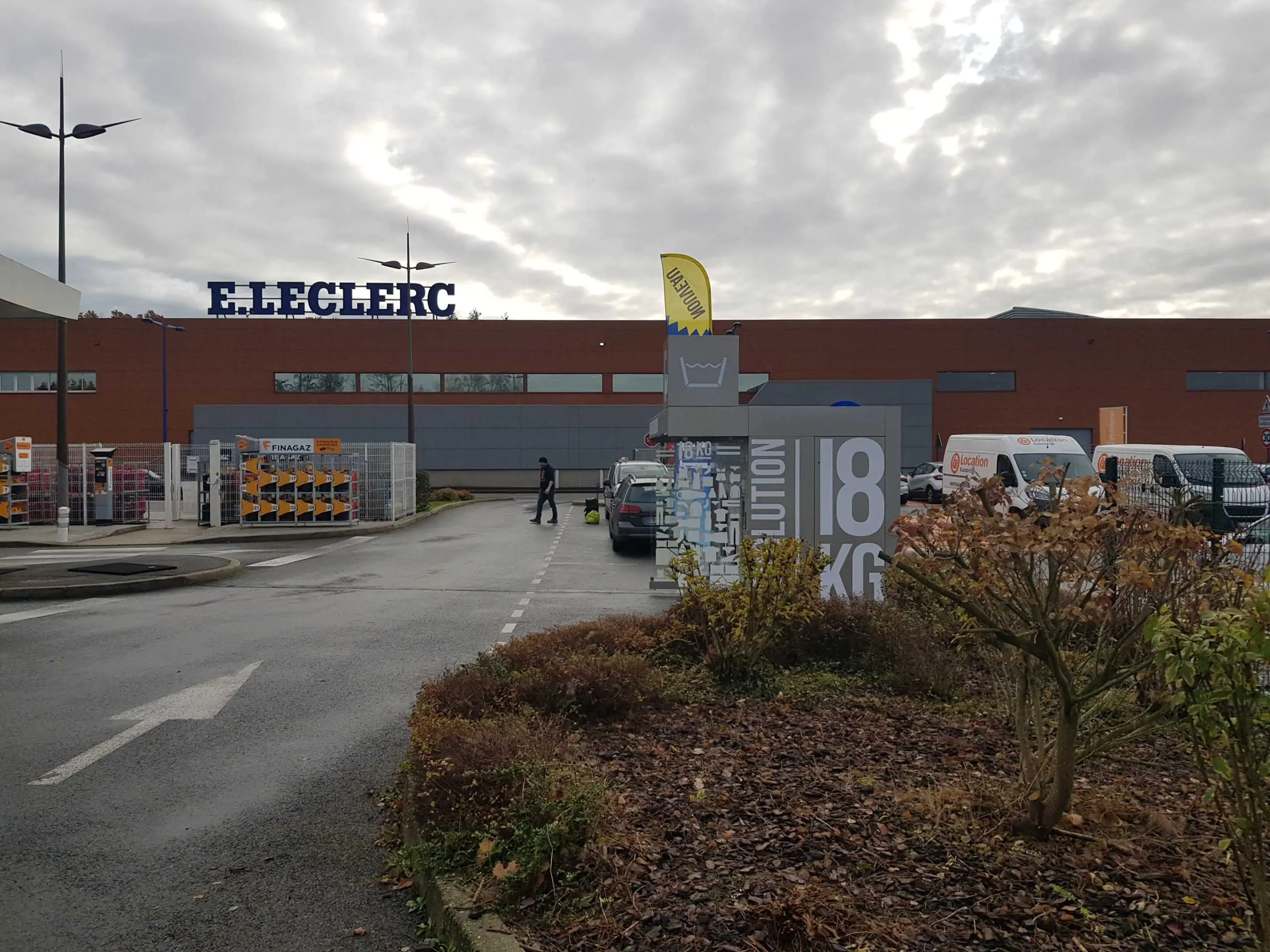 Leclerc-à-Montceau-Les-Mines-scaled.jpg