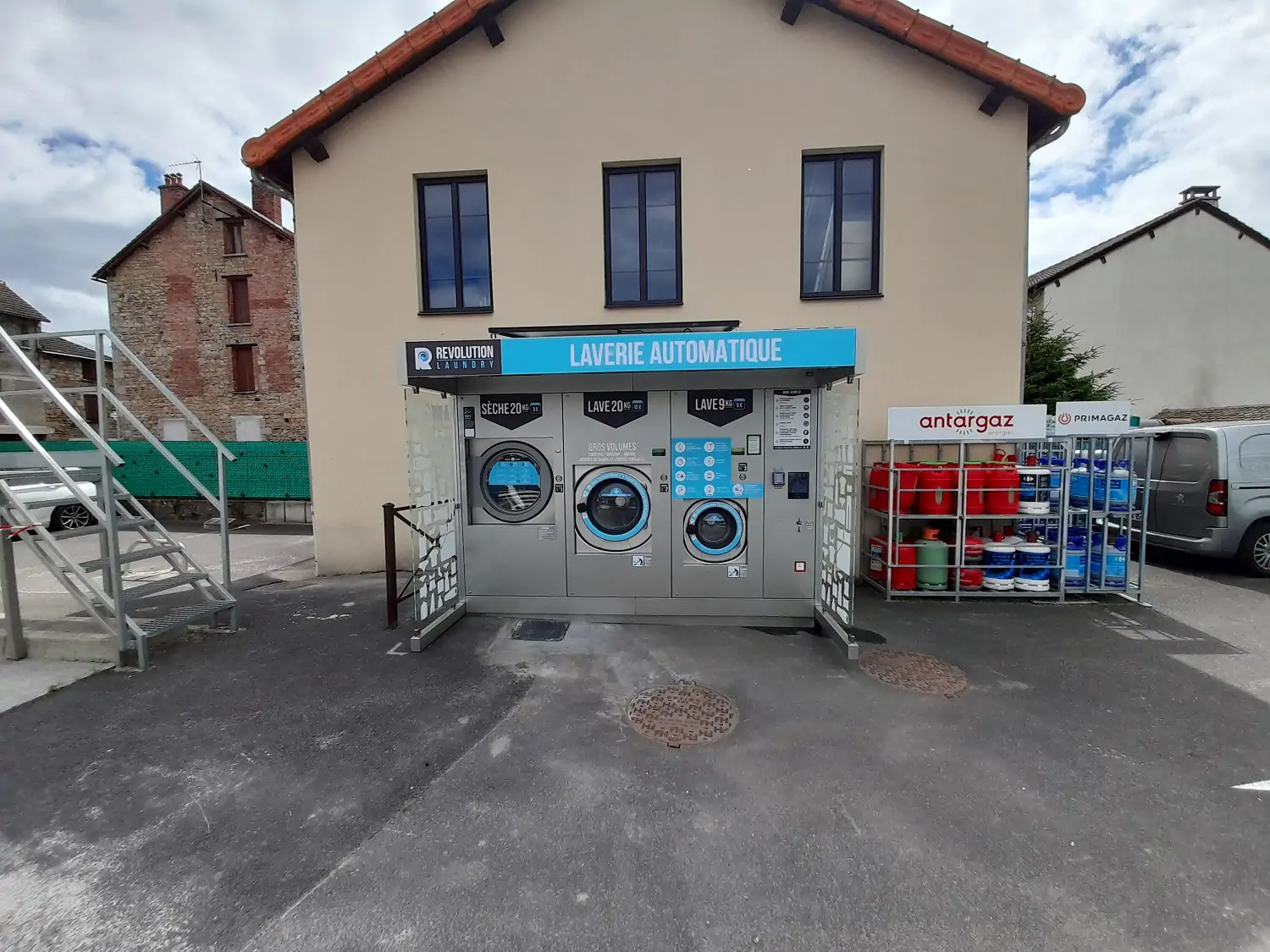 LE-MALZIEU-CARREFOUR-EXPRESS-3.jpg